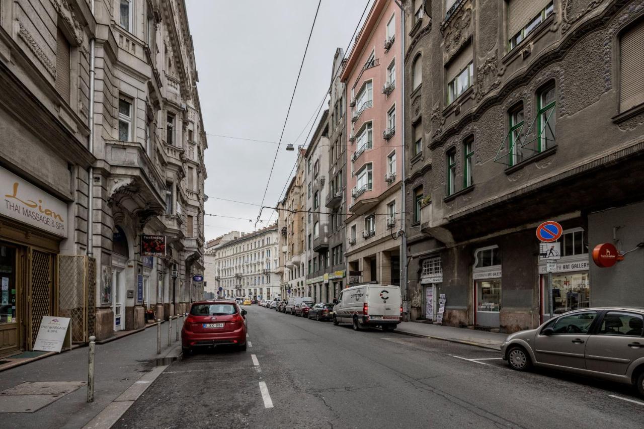 Downtown Charm In Budapest Exteriör bild